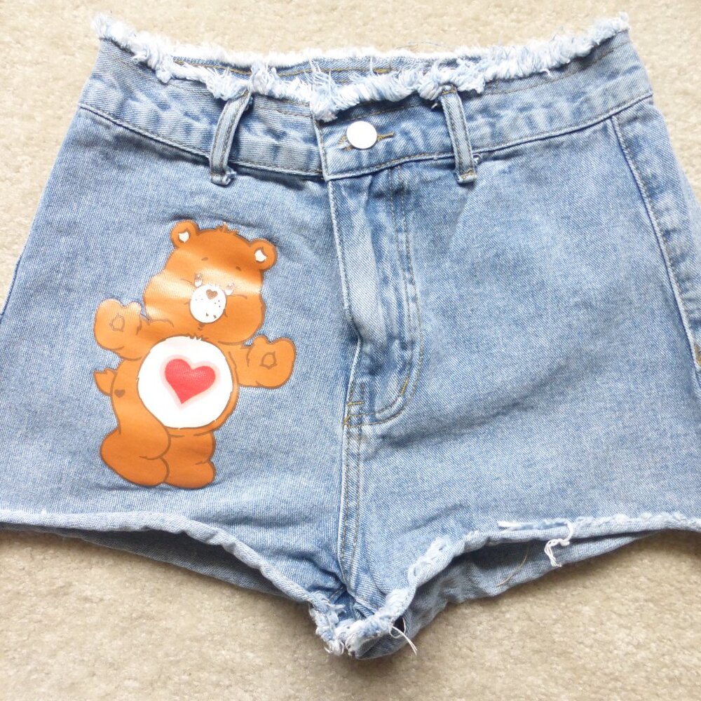 CARE BEARS x SHEIN high waist denim shorts with frayed details